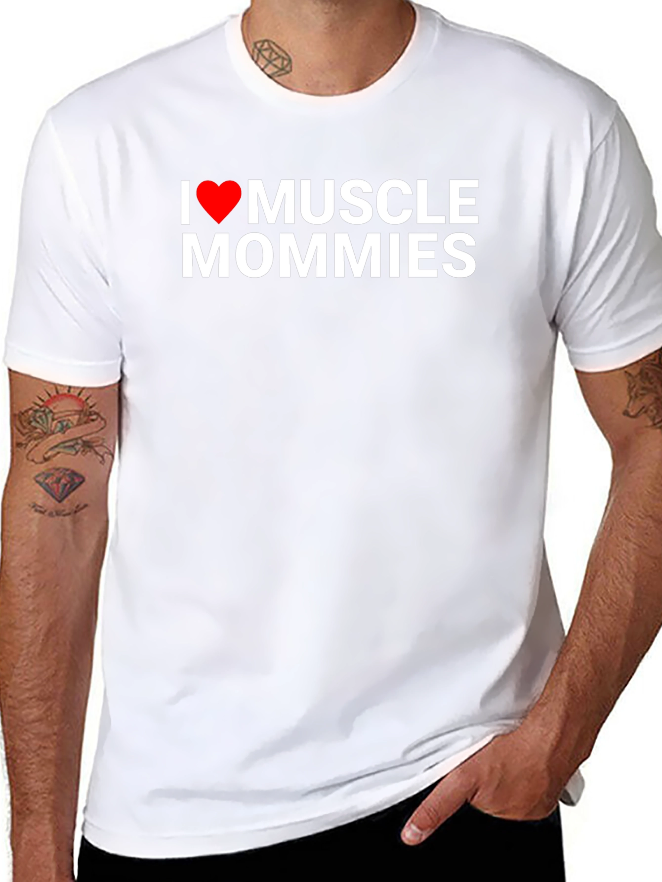 I Heart Muscle Mommies Graphic Tee - Black