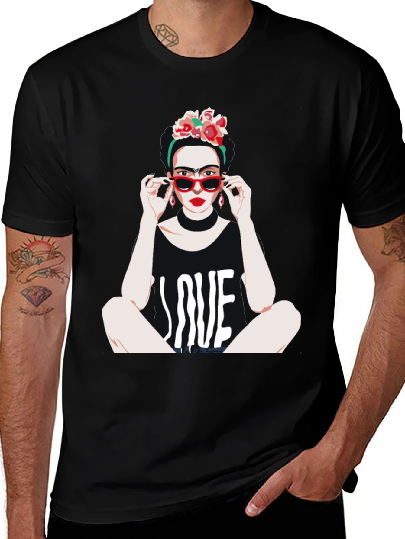 Frida Kahlo LOVE Graphic T-Shirt - Unique Artistic Design