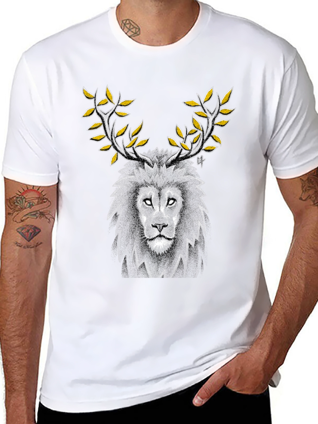 Lion Antler Graphic Tee - Black