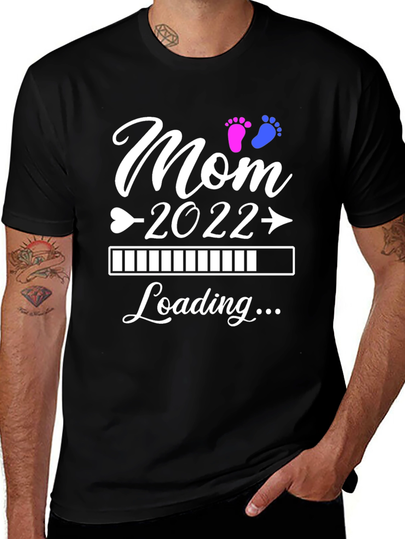 Mom Loading 2022 Pregnancy T-Shirt