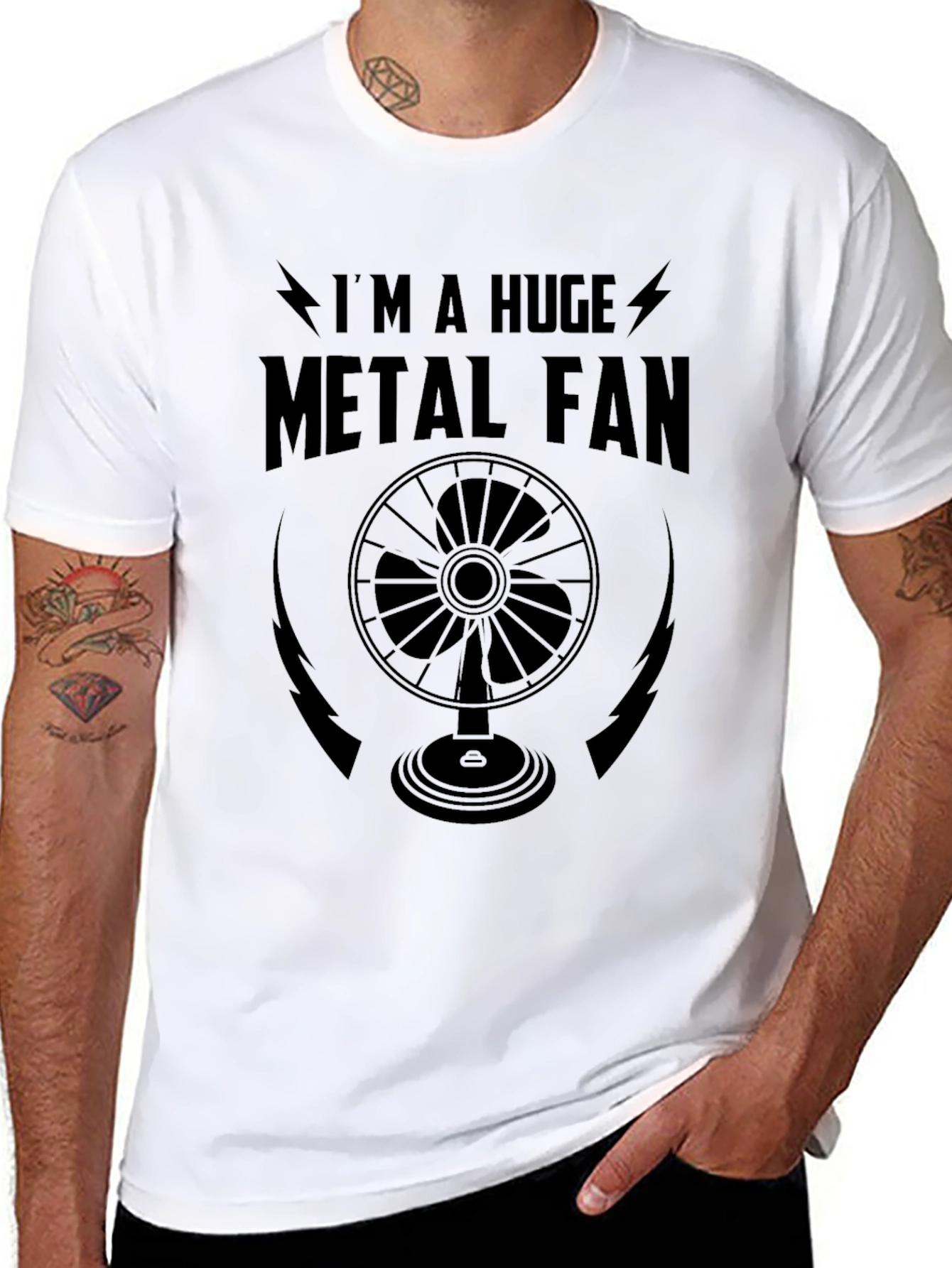 Im a Huge Metal Fan Funny Graphic T-Shirt