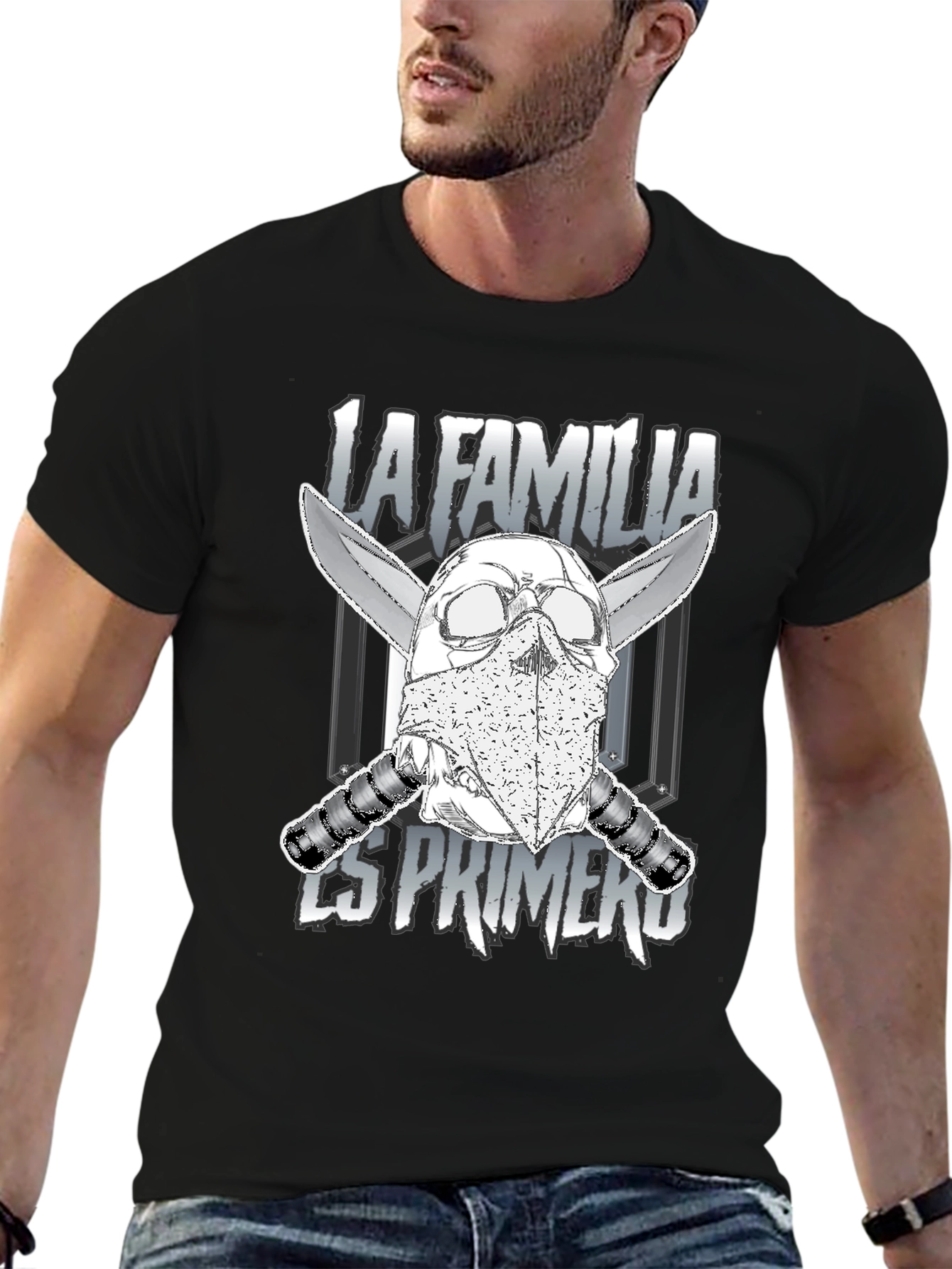 La Familia Es Primero Graphic T-Shirt