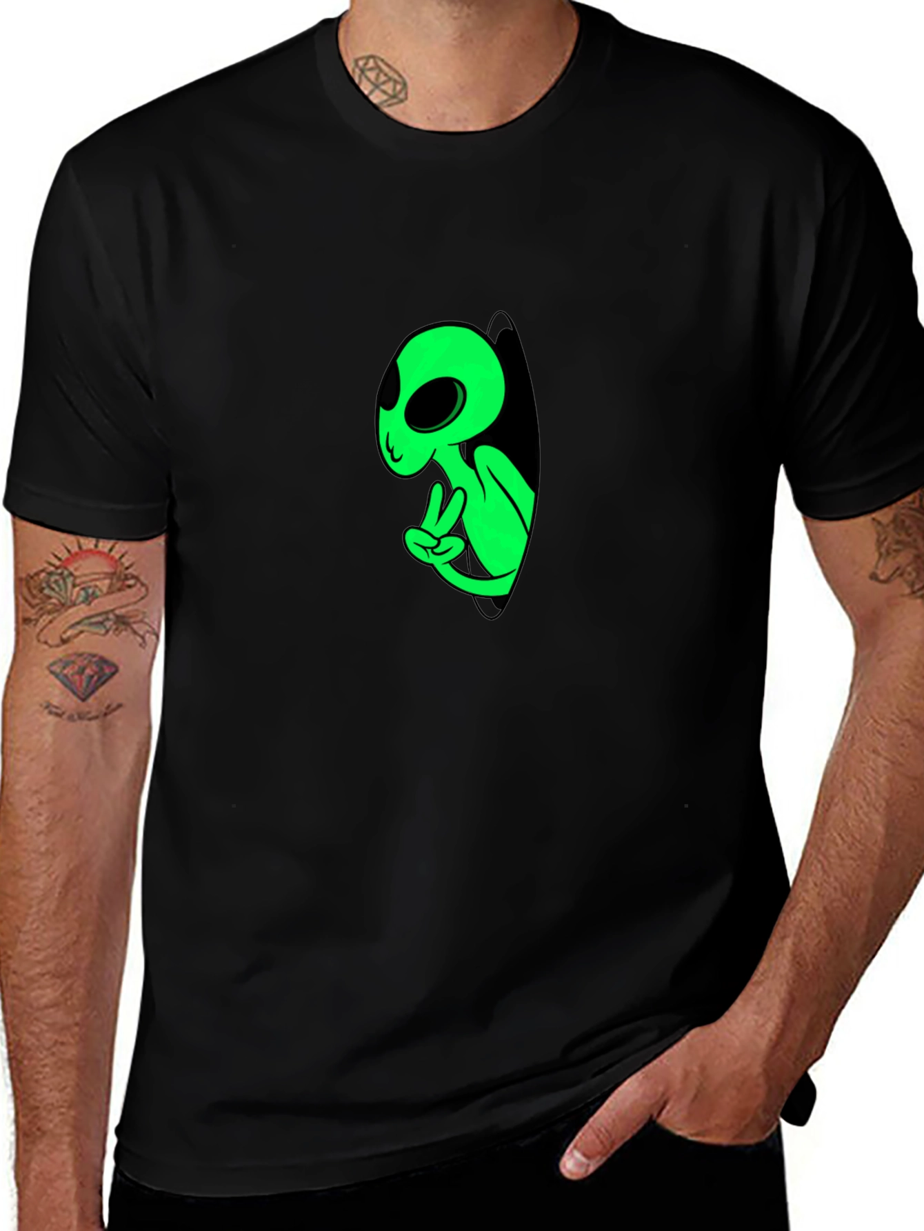 Cool Alien Peeking Black T-Shirt