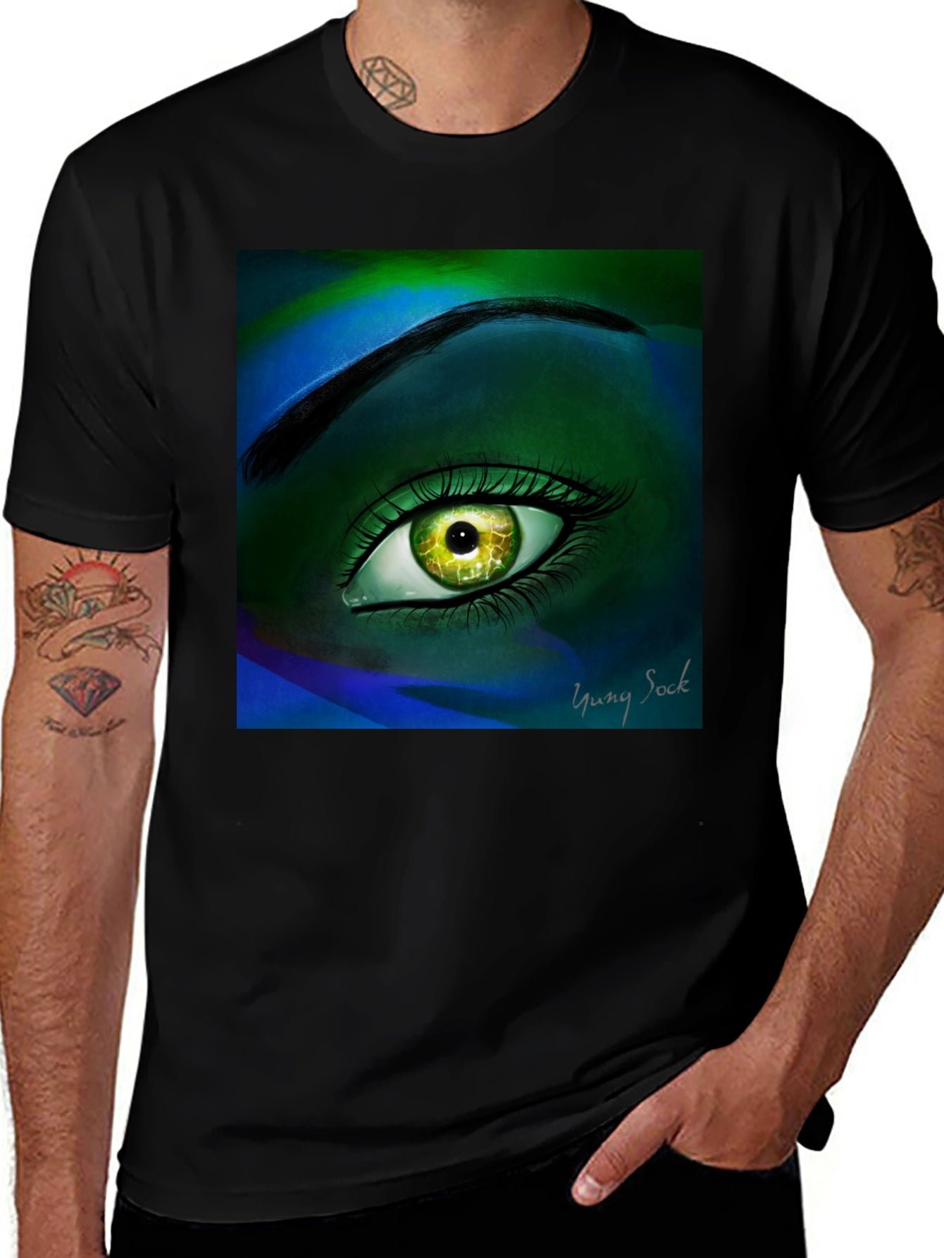 Eye Art Graphic T-Shirt - Unique Design