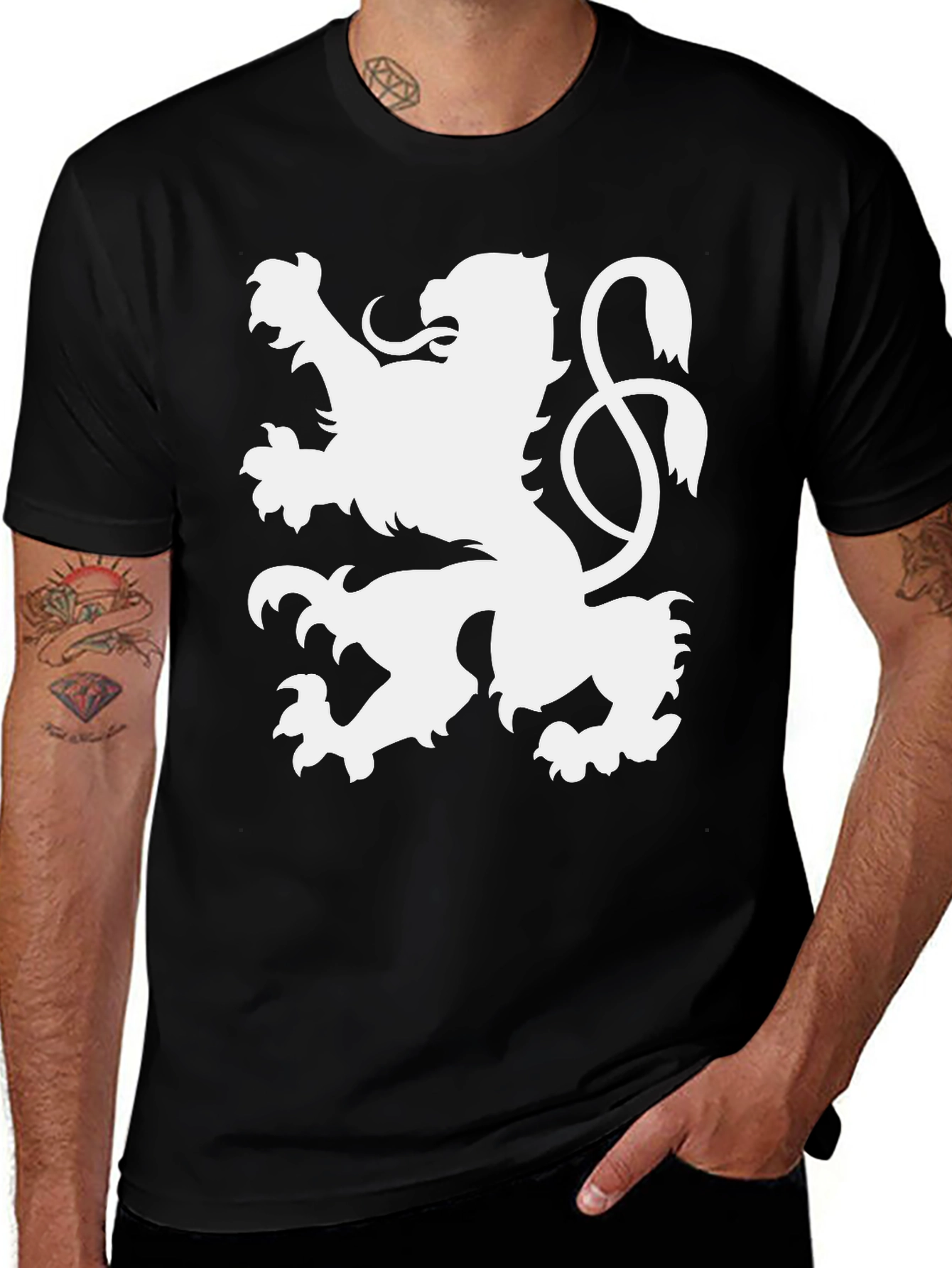 Lion Crest Graphic T-Shirt - Classic Black Tee