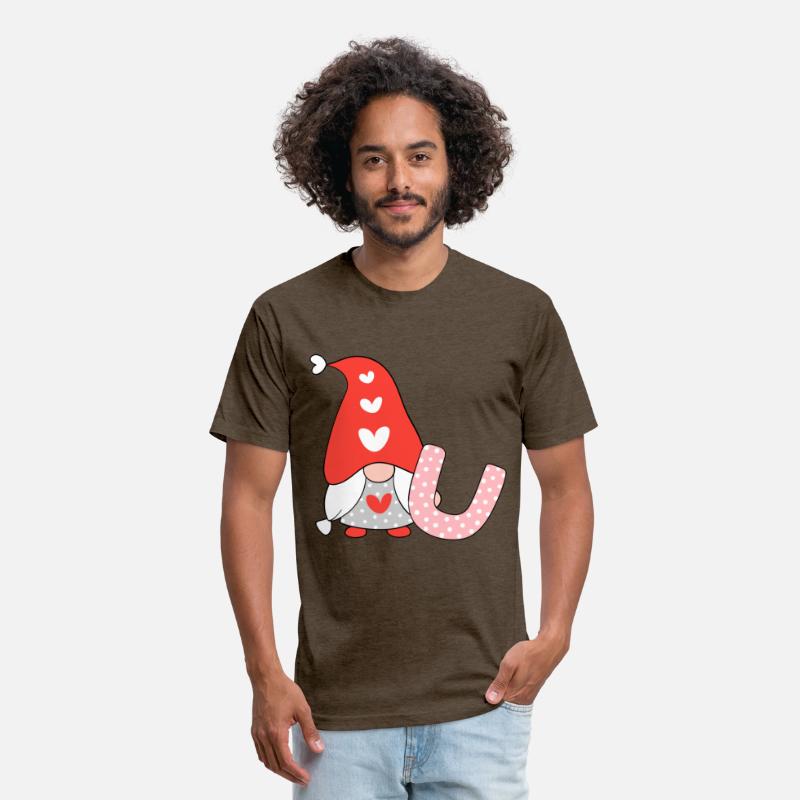 Romantic gnome with lucky horseshoe