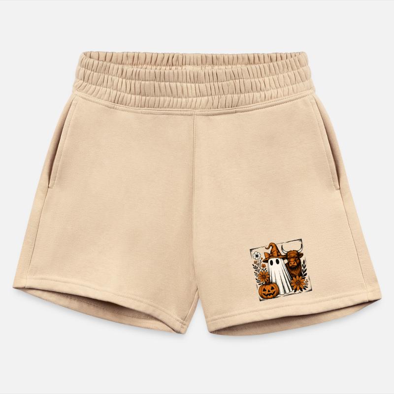 Spooky Autumn Pumpkin and Animal Gathering